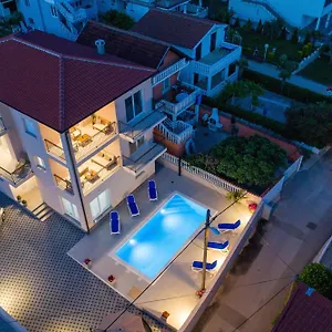 Thalia Apartment Bibinje